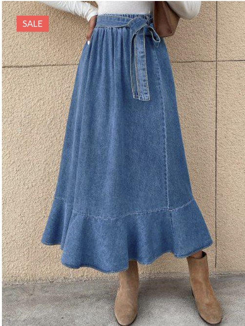 Denim skirt tied at waist 