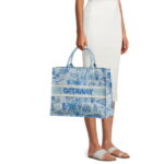 London Fog Women's Beach Canvas Tote Bag Black