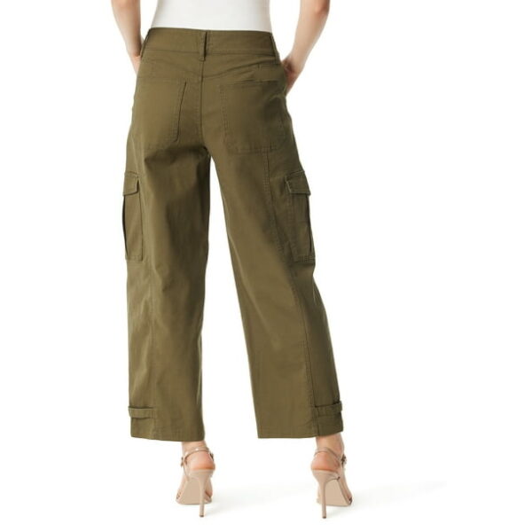 Jessica Simpson Women's and Women's Plus Low Slung Cargo Ankle Pants