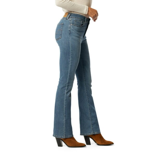 Levi Strauss Signature Women's and Women's Plus Mid Rise Bootcut Jeans, 30", 32” and 34" Inseams, Sizes 2-28