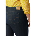 Levi Strauss Signature Women's and Women's Plus Mid Rise Bootcut Jeans, 30", 32” and 34" Inseams, Sizes 2-28