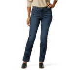 Levi Strauss Signature Women's and Women's Plus Mid Rise Straight Jeans, Available in Short, Regular and Long Inseams, Sizes 2-28