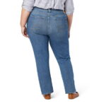 Levi Strauss Signature Women's and Women's Plus Mid Rise Straight Jeans, Available in Short, Regular and Long Inseams, Sizes 2-28