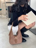 Retro Suede Shoulder Bag For Women Underarm Bag Winter Women's Hobo Bag Purse Tote Bag Commuter Handbag