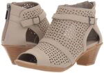 Easy Street Women's Carrigan Ankle Boot, Grey, 9 Wide